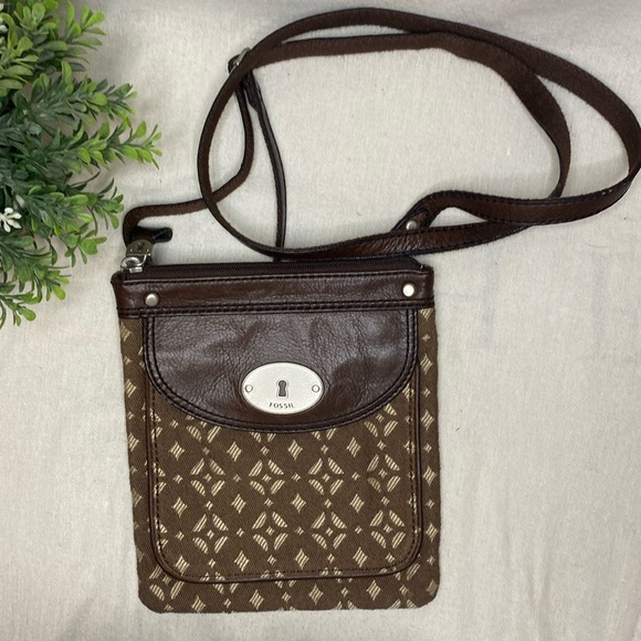 Fossil Handbags - Fossil Crossbody Bag Brown